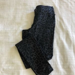 Black animal print leggings